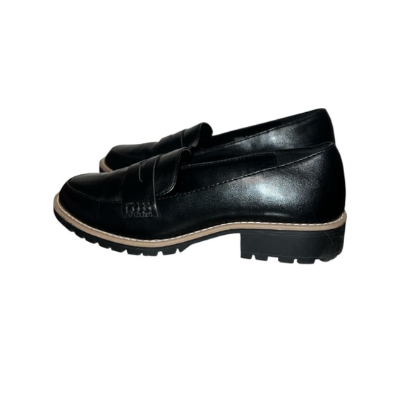 Dolce Vita Black Slip-Ons DV Crisp Penny Loafers size 8 Lug sole Academia - Picture 5 of 9